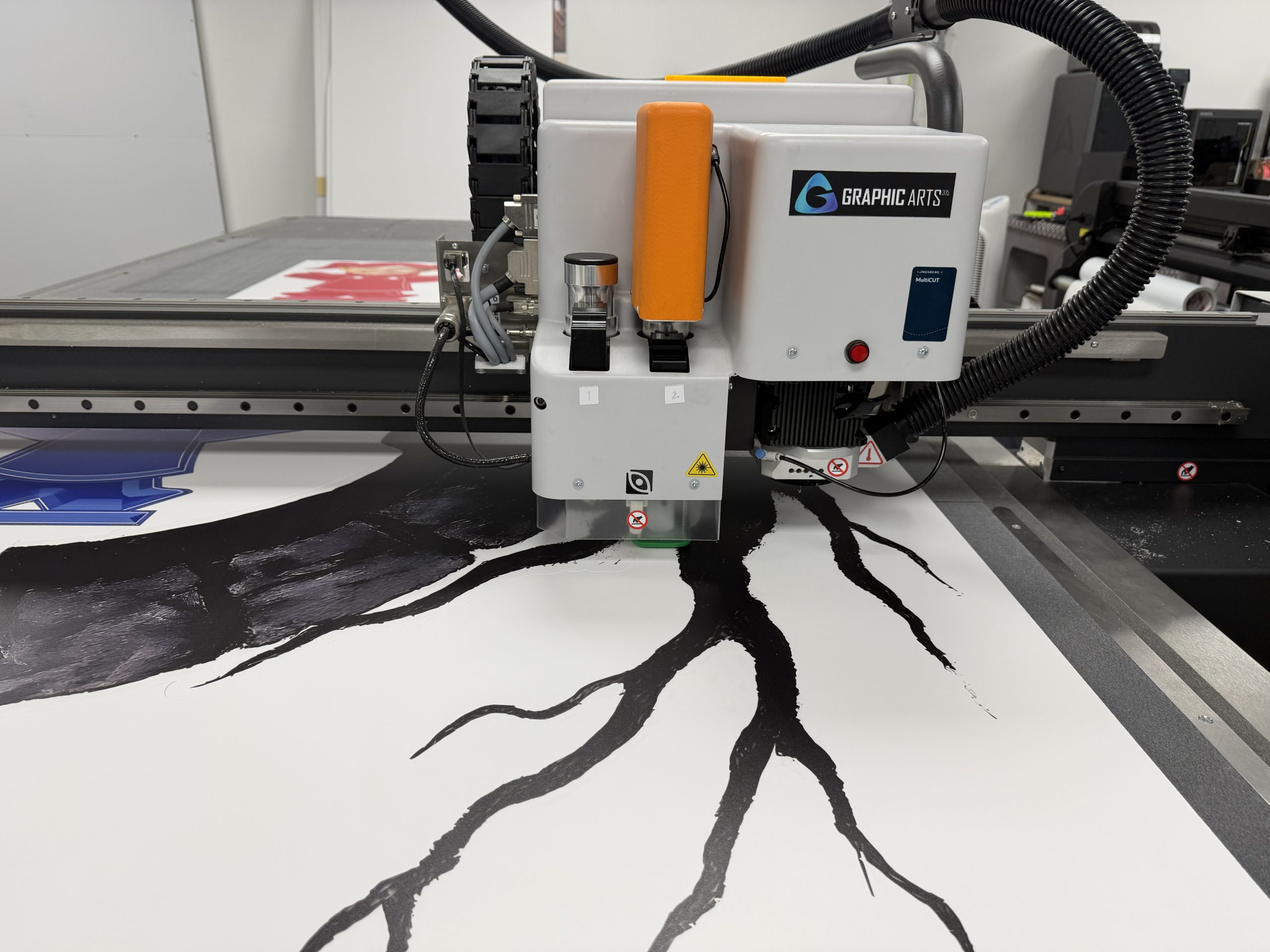 Landing 5 scaled - Graphic Arts 305