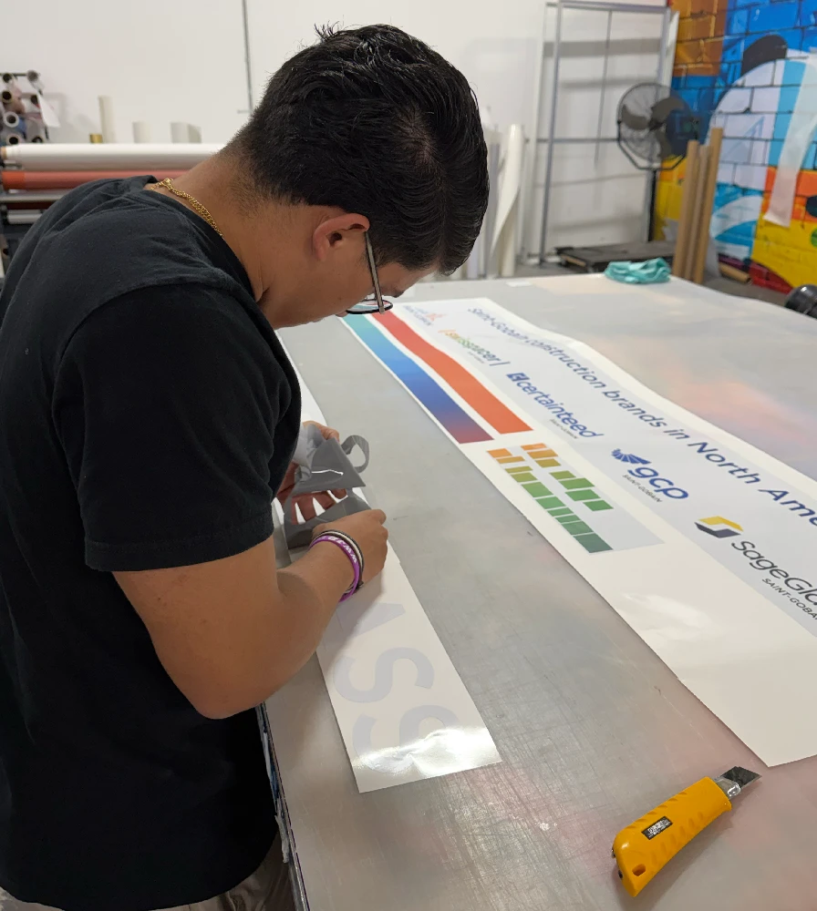 rollup img 9 - Graphic Arts 305